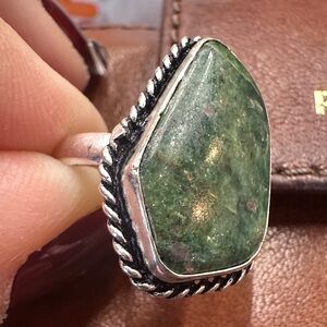 Sterling Silver Green Stone Teardrop Ring